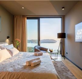 Luxury 5-Bedroom Sea-View Villa with Heated Infinity Pool in Orasac near Dubrovnik – Sleeps 10